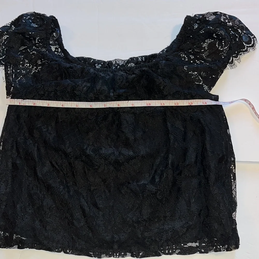 Hollister blouse-small- black lace off the shoulder crop top. - Picture 5 of 6